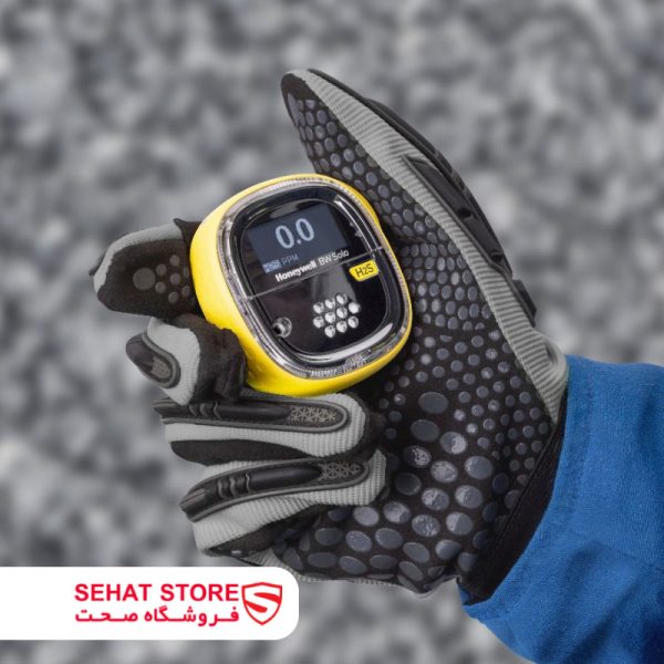 گاز سنج تک گاز هانیول مدل Honeywell BW Solo در حال استفاده محصولات فروشگاه صحت